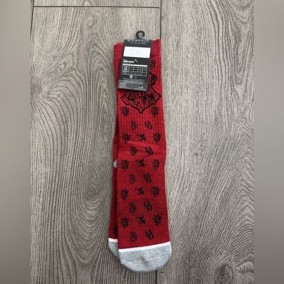 Warner Bros. Harry Potter Red and Gray Socks - Picture 3 of 5